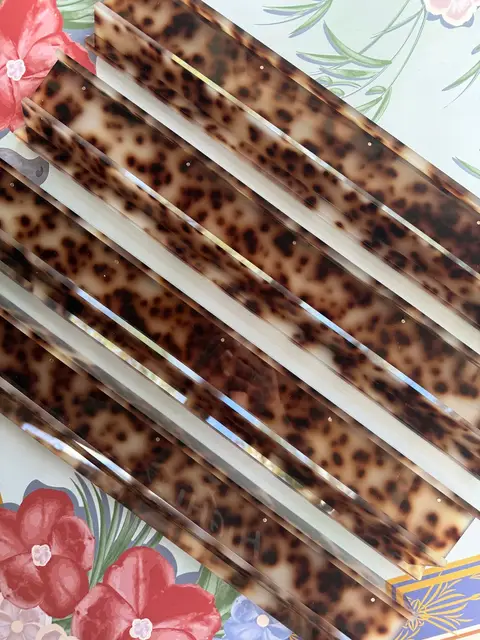 Luxe Mahjong 20” Tortoise Racks with Magnetic Pushers - Second Chance Sale