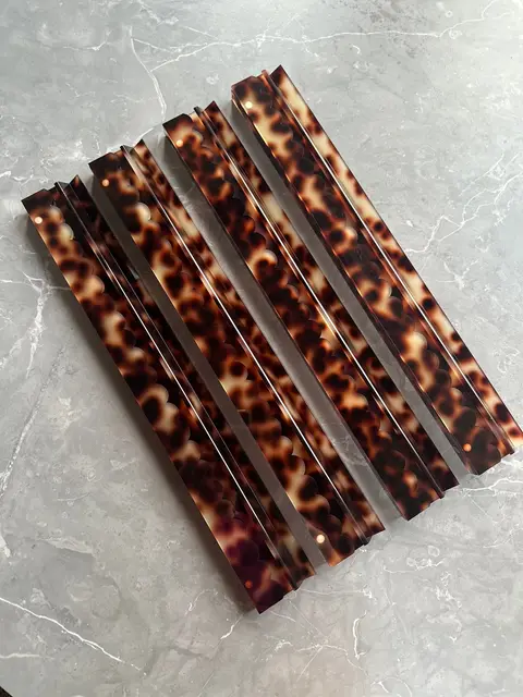 Mahj Mood Scalloped Tortoise Acrylic Racks and Pushers