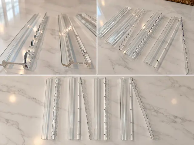 Mod Mahj Scalloped Lucite Racks and Pushers