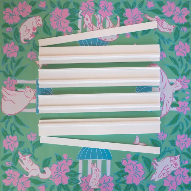 The Merry Mahjong Co White Wooden Mahjong Racks w/ Pushers