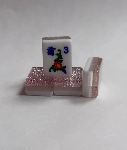 Mah Jongg Maven 3 Layer Light Pink /Silver Sparkle Mah Jongg tiles Engraved and Hand Painted American set